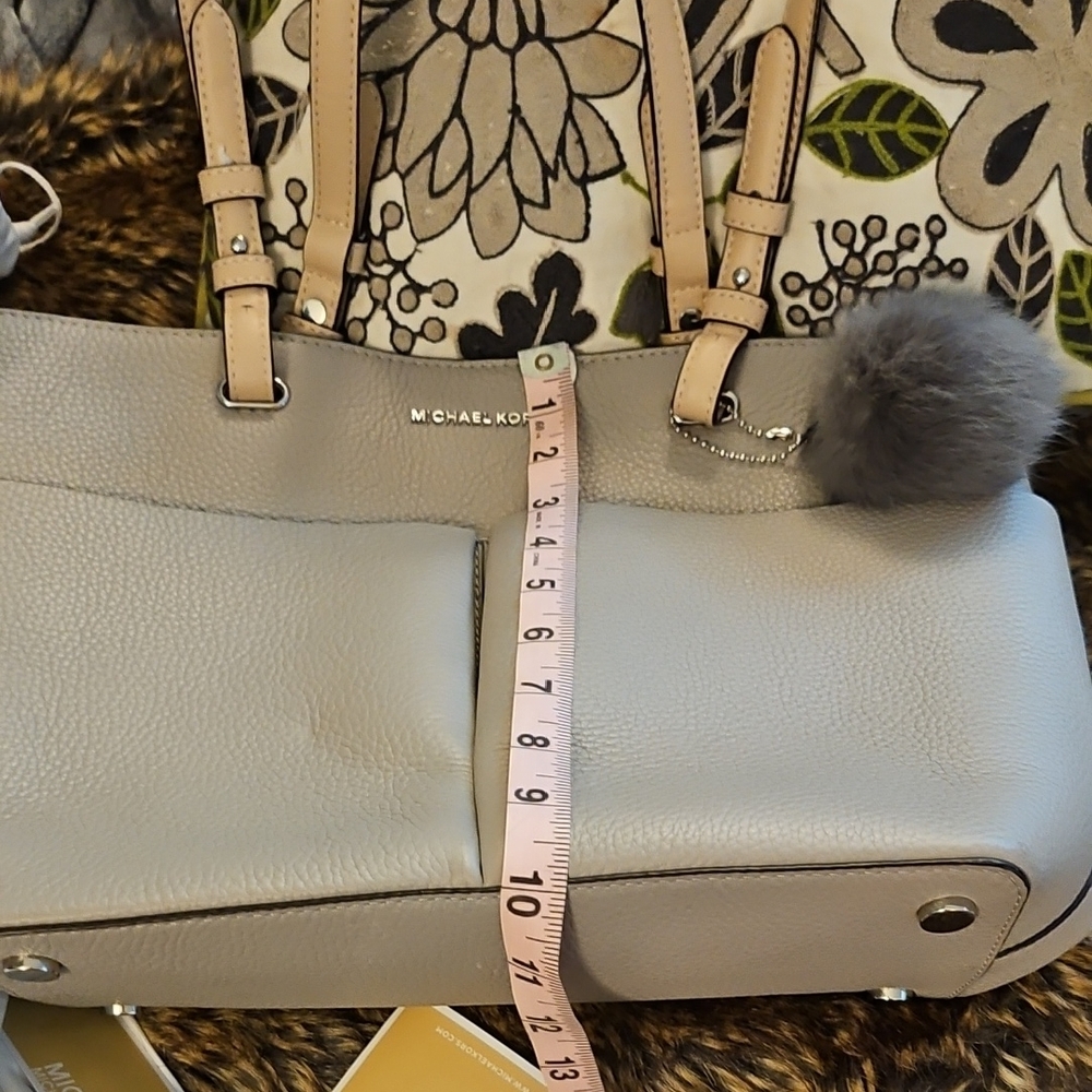 Michael Kors Gray Bedford Tote - Picture 2 of 7